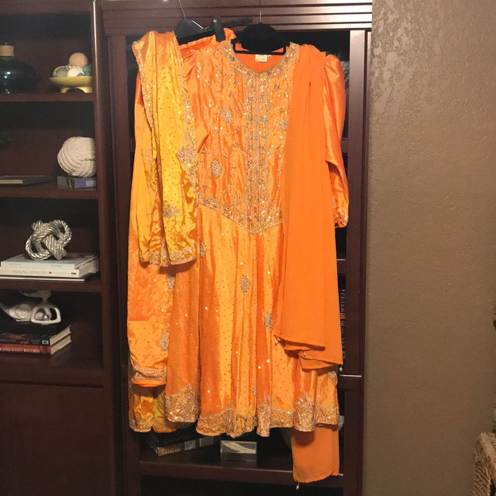 3 Piece Saree - image 1